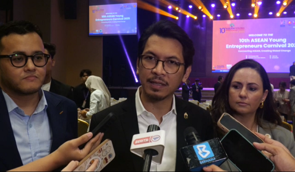 Setiausaha Politik kepada Menteri Kewangan, Muhammad Kamil Abdul Munim/RTM